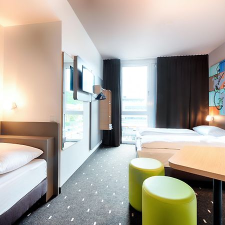 B&B Hotel Stuttgart-Neckarhafen Экстерьер фото