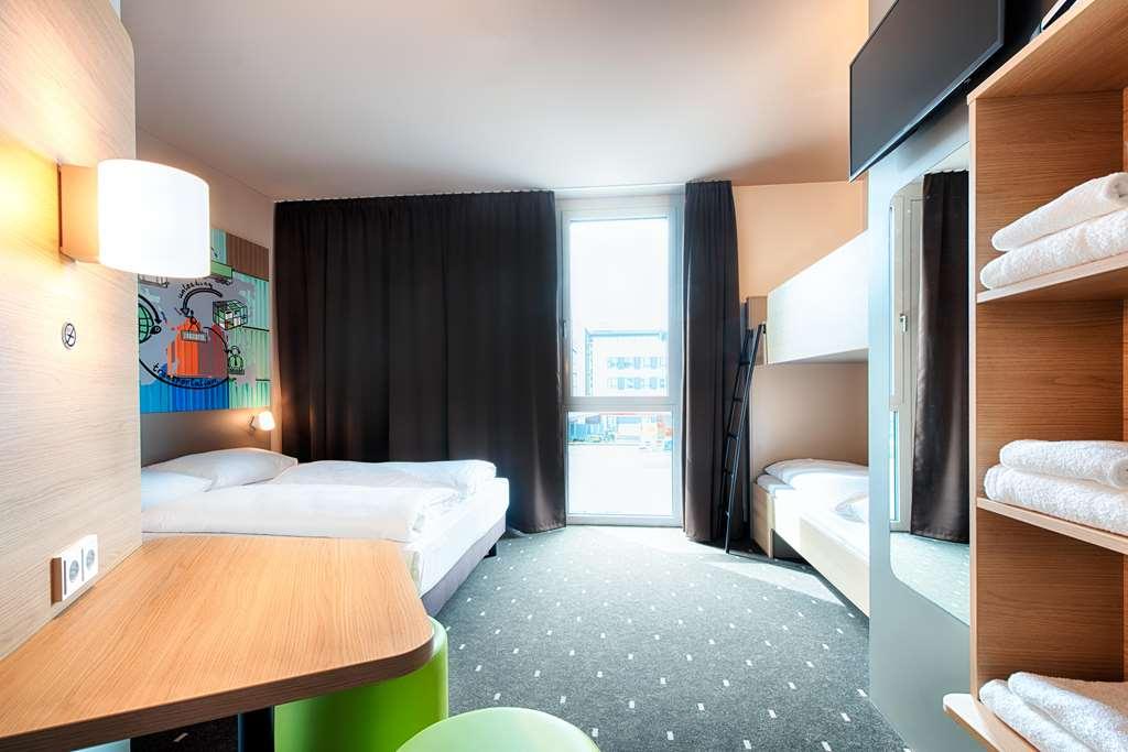 B&B Hotel Stuttgart-Neckarhafen Номер фото